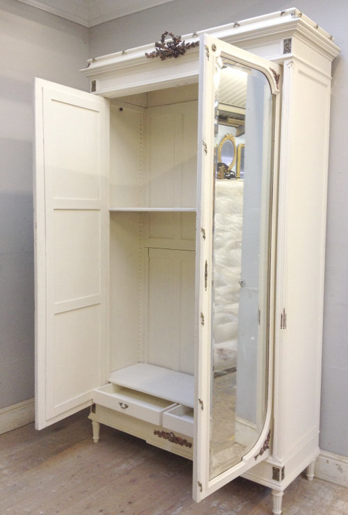 IF3649 ANTIQUE FRENCH LXVI ARMOIRE / DISPLAY